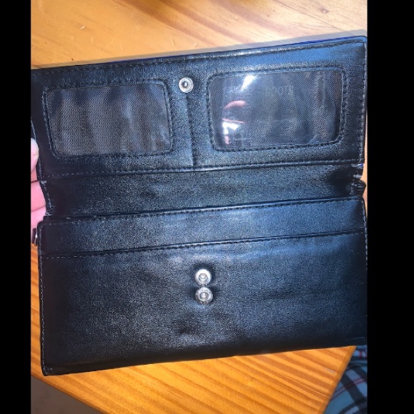 Roots Black Leather Wallet - Picture 3 of 5